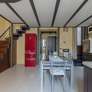 https://la-casetta-di-ognina.catania-hotels.net